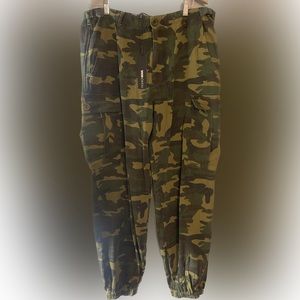 NWT Camouflage Joggers XL